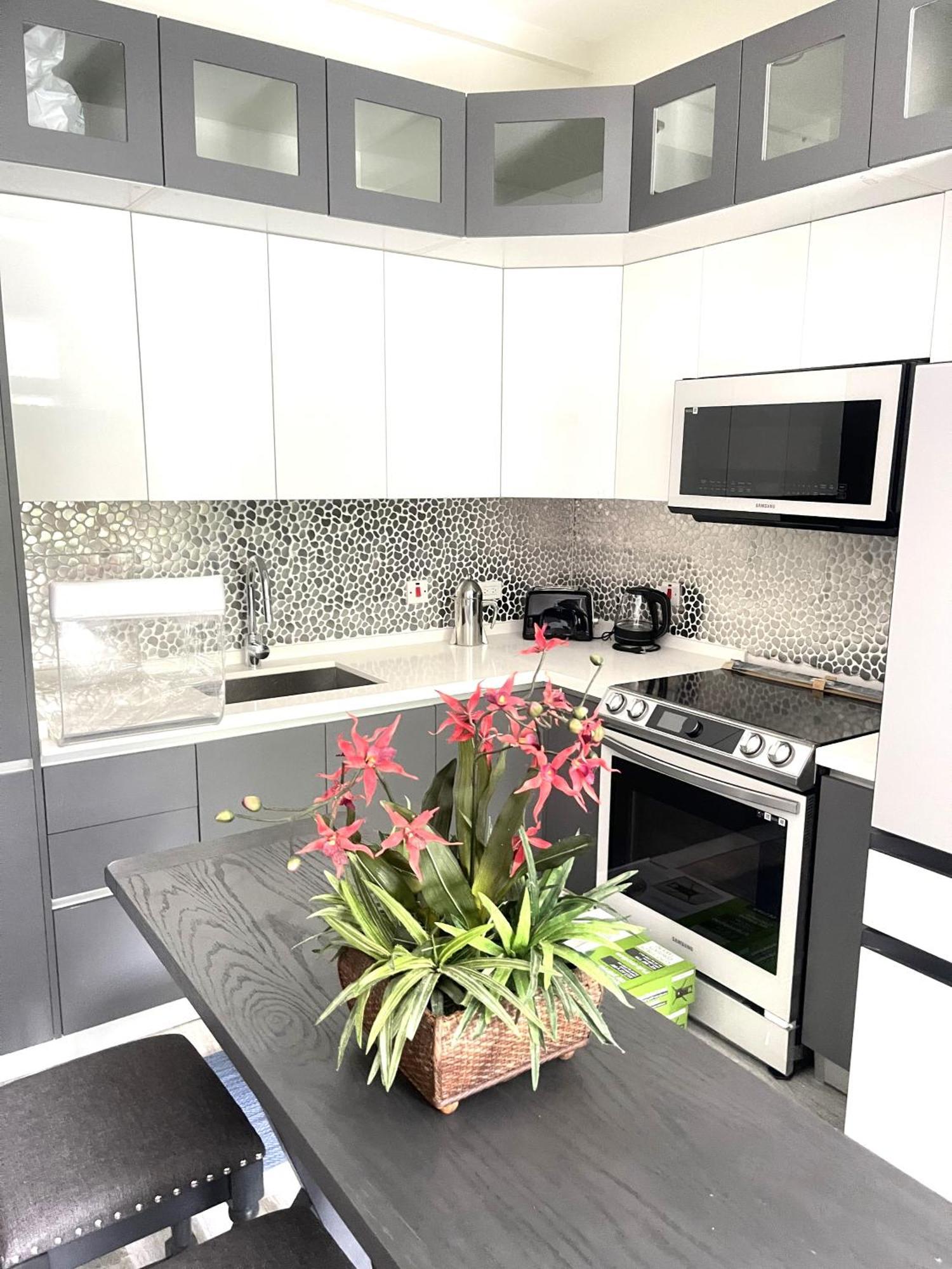 Liguanea -One Bedroom Oasis Near Us Embassy Kingston Exterior photo
